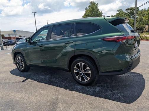 2024 Toyota Highlander XLE