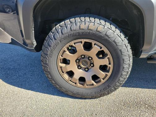 2025 Toyota 4Runner Hybrid Trailhunter