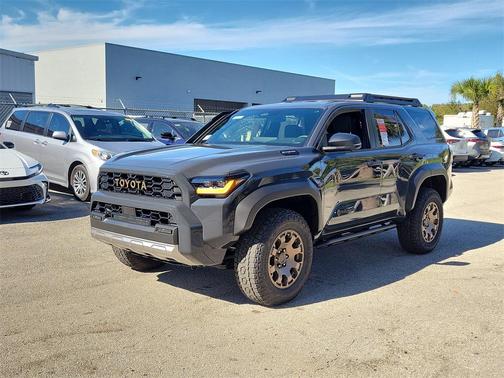 2025 Toyota 4Runner Hybrid Trailhunter