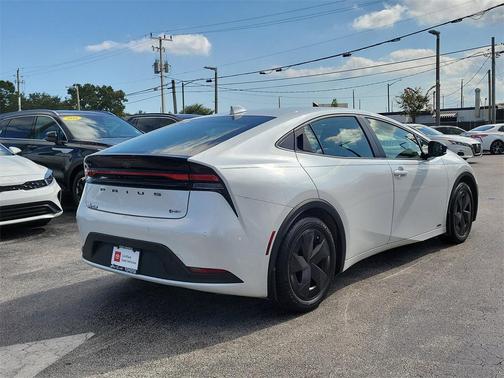 2023 Toyota Prius LE