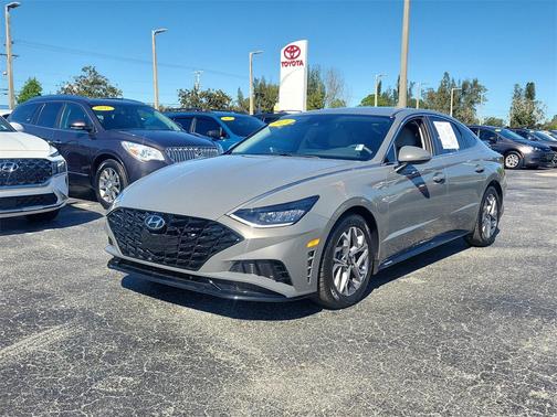 2021 Hyundai SONATA SEL