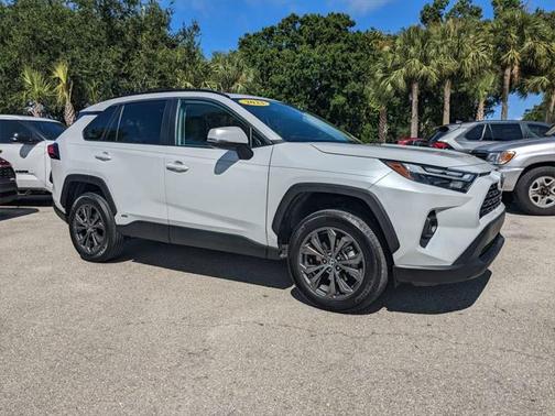 2023 Toyota RAV4 Hybrid XLE Premium
