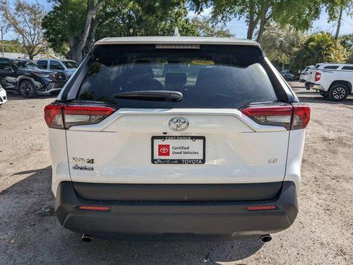 2024 Toyota RAV4 LE