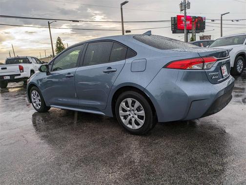 2025 Toyota Corolla Hybrid LE