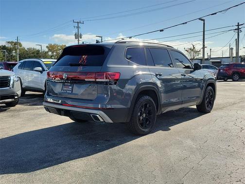 2024 Volkswagen Atlas 2.0T SEL