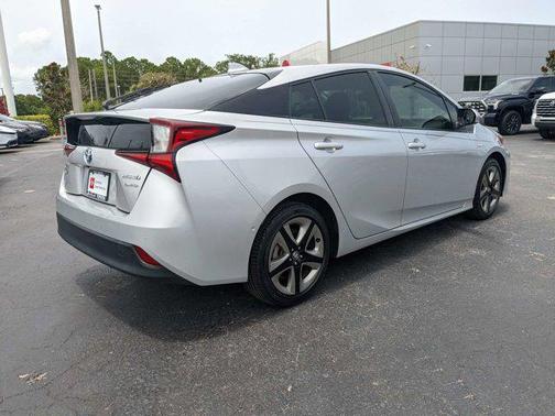 2022 Toyota Prius L