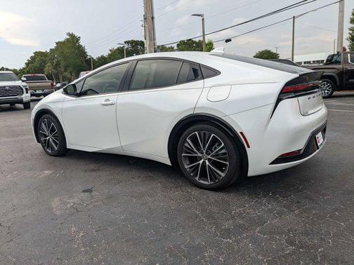2023 Toyota Prius XLE
