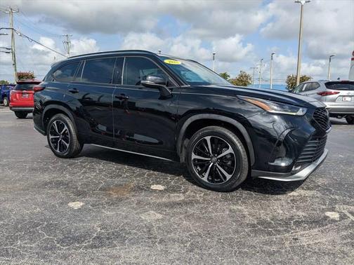 2022 Toyota Highlander XSE