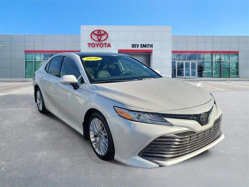 2020 Toyota Camry XLE