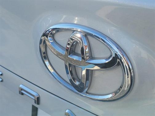 2020 Toyota Camry XLE