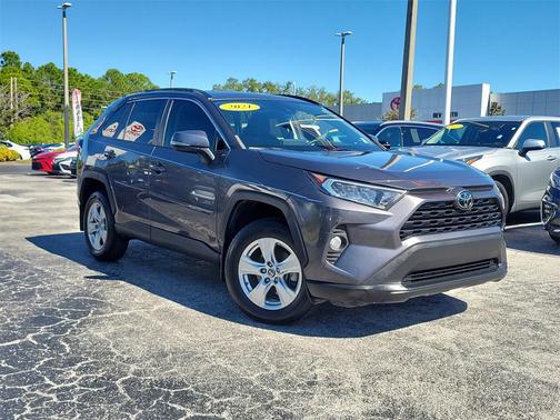 2021 Toyota RAV4 XLE