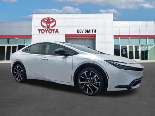 2025 Toyota Prius L