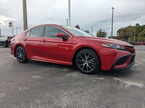 2024 Toyota Camry SE