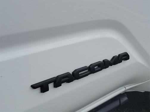 2025 Toyota Tacoma SR
