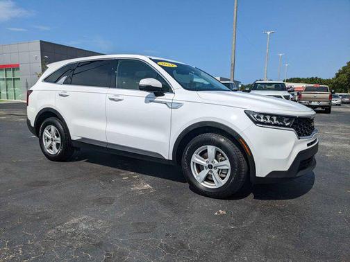 2023 Kia Sorento LX