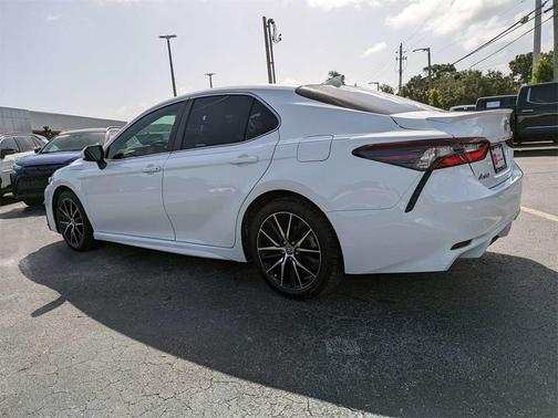 2021 Toyota Camry SE