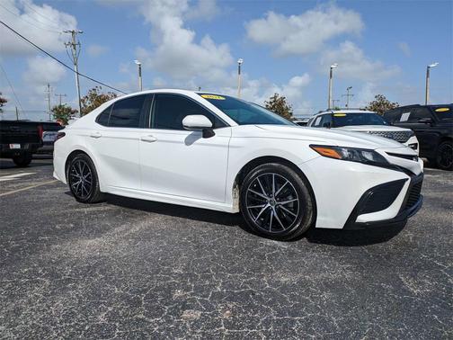 2021 Toyota Camry SE