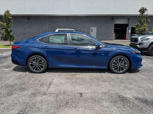 2025 Toyota Camry XLE