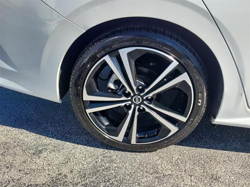 2021 Nissan Sentra SR