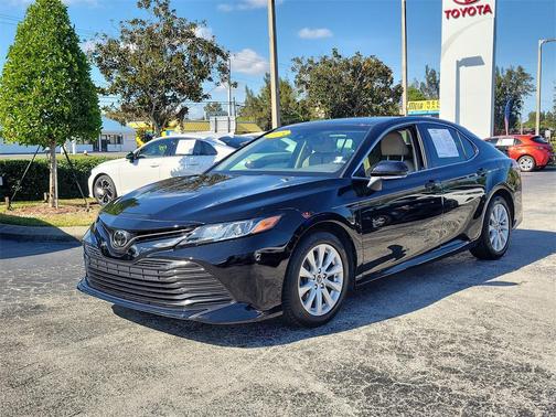 2018 Toyota Camry LE
