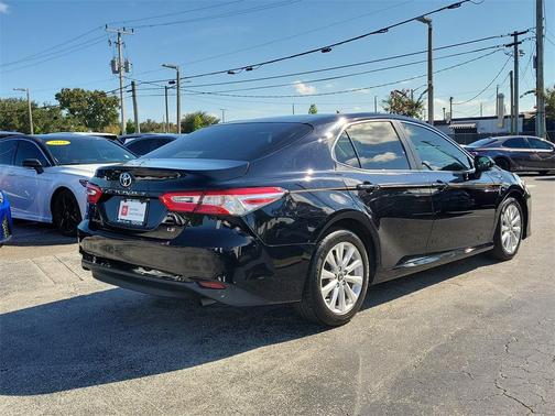 2018 Toyota Camry LE