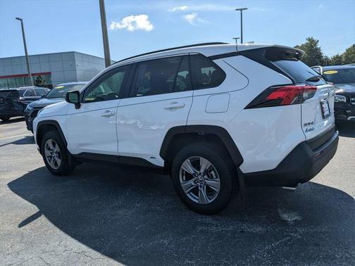 2025 Toyota RAV4 Hybrid LE