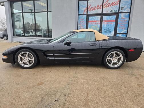 2003 Chevrolet Corvette Base