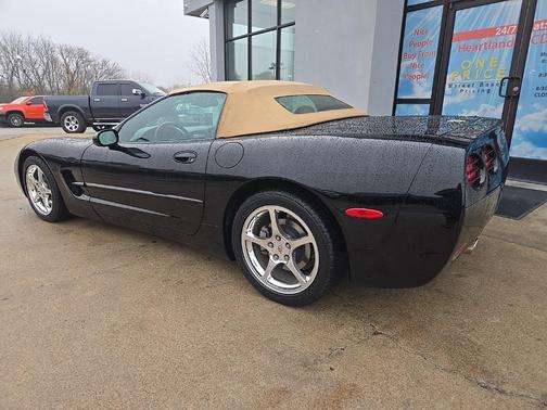 2003 Chevrolet Corvette Base