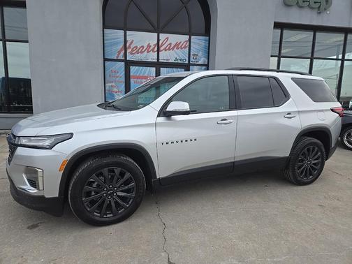 2022 Chevrolet Traverse RS