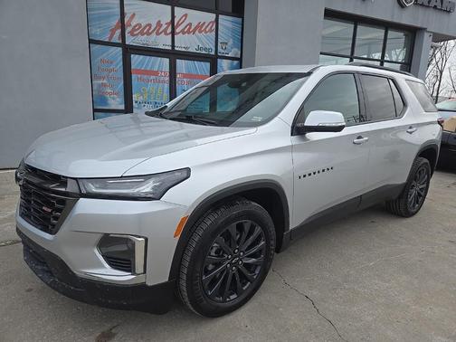 2022 Chevrolet Traverse RS