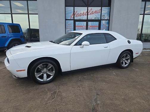 2015 Dodge Challenger SXT