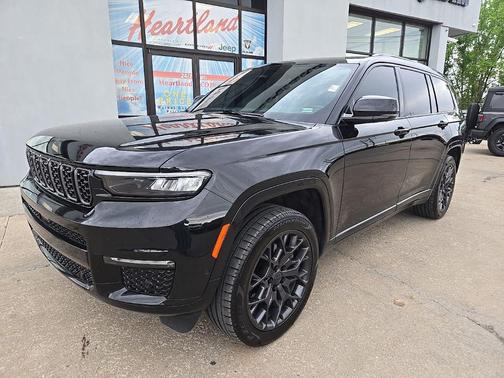 Diamond Black Crystal Pearlcoat 2024 Jeep Grand Cherokee L Summit Reserve