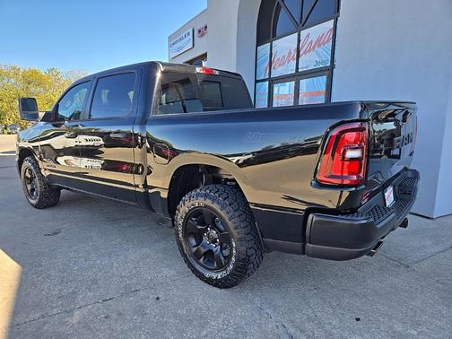 2026 RAM 1500 Warlock Crew Cab 4x4 5'7' Box