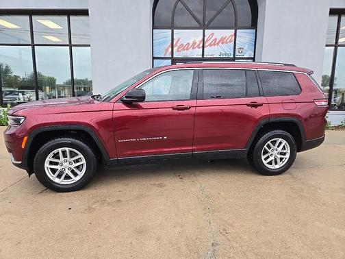 2022 Jeep Grand Cherokee L Laredo
