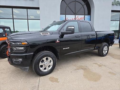 2025 RAM 2500 Big Horn Crew Cab 4x4 6'4' Box