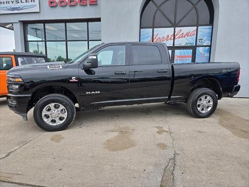 2025 RAM 2500 Big Horn Crew Cab 4x4 6'4' Box