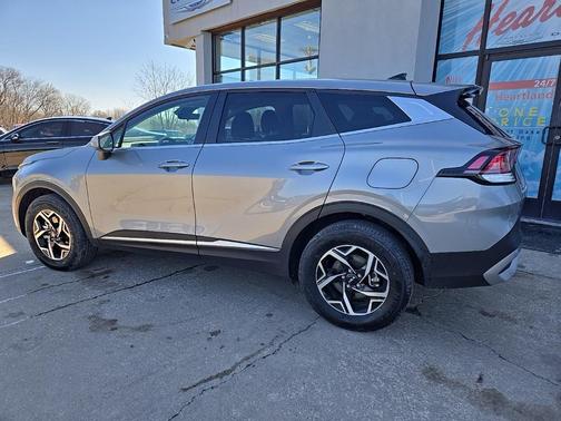 2024 Kia Sportage LX