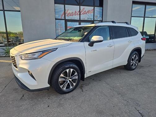 2020 Toyota Highlander Hybrid XLE