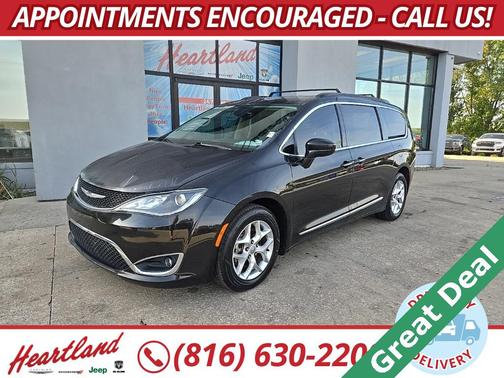 2017 Chrysler Pacifica Touring-L
