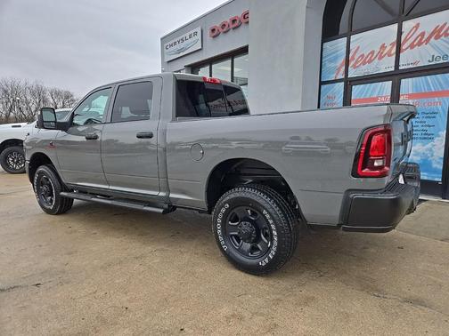 2026 RAM 2500 Tradesman Crew Cab 4x4 6'4' Box
