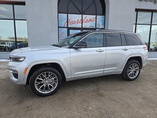 2025 Jeep Grand Cherokee Summit