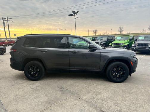2024 Jeep Grand Cherokee L Altitude