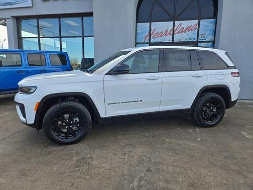 2026 Jeep Grand Cherokee Altitude