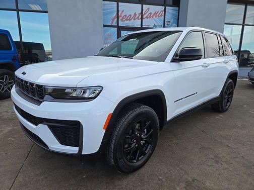 2026 Jeep Grand Cherokee Altitude