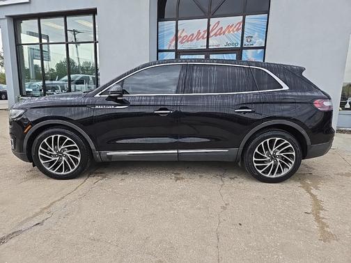 2020 Lincoln Nautilus Reserve