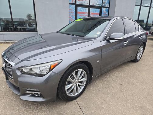 2015 INFINITI Q50 Premium