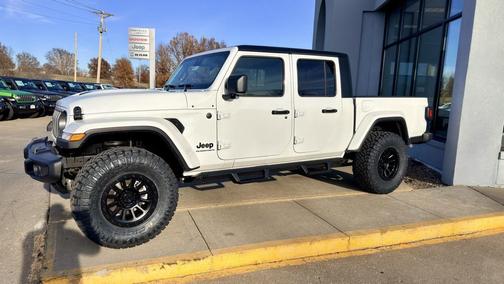 2025 Jeep Gladiator Sport S
