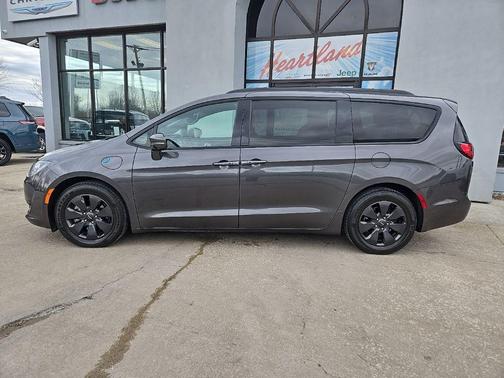 2020 Chrysler Pacifica Hybrid Limited