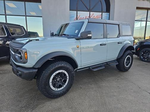 2023 Ford Bronco Badlands