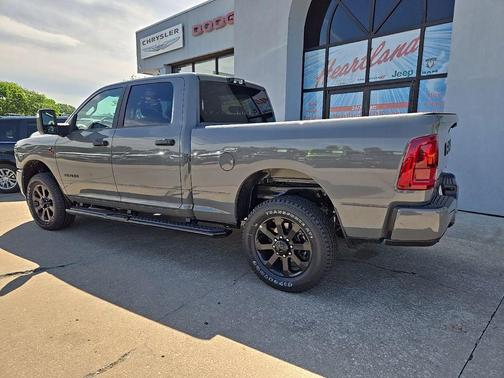 Ceramic Gray Clear-Coat Exterior Paint 2026 RAM 2500 Big Horn Crew Cab 4x4 6'4' Box